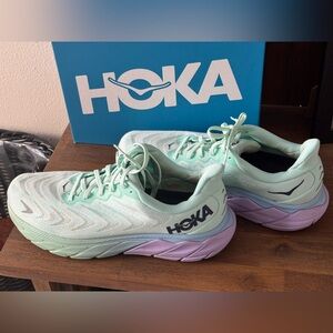 HOKA Women's Mint & Lavender Purple ARAHI 6 Sneakers Women's Size 12 Wide CLEAN
